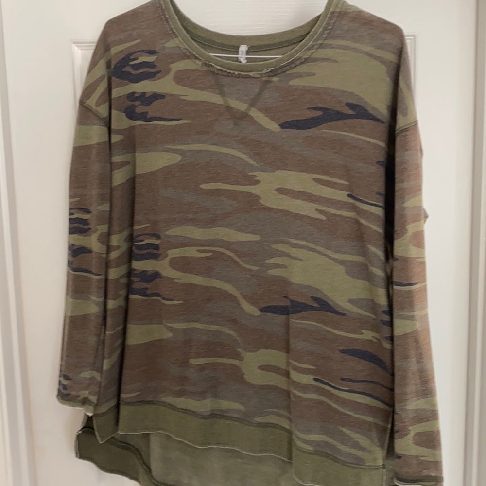 Z Supply camo sweatshirt